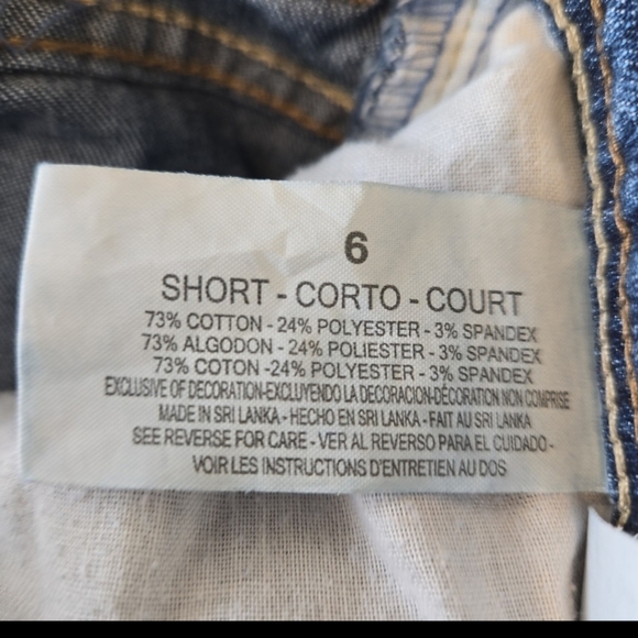 Gloria Vanderbilt Straight Leg Jeans in Dark Blue Wash - Picture 7 of 8